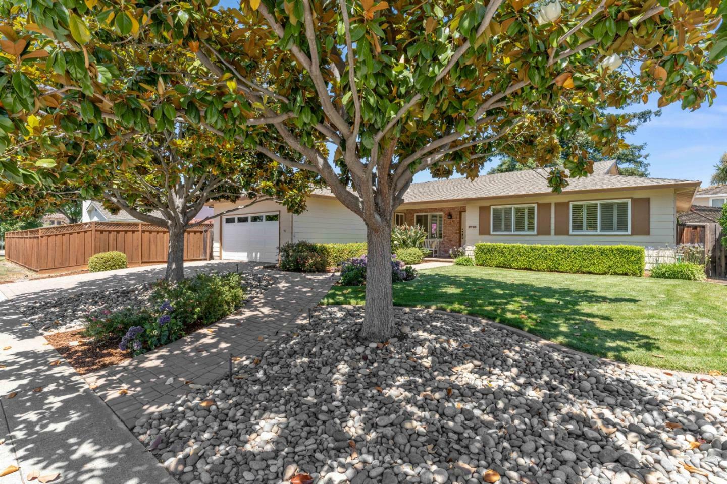 2725 Diericx Drive  Mountain View CA 94040 photo