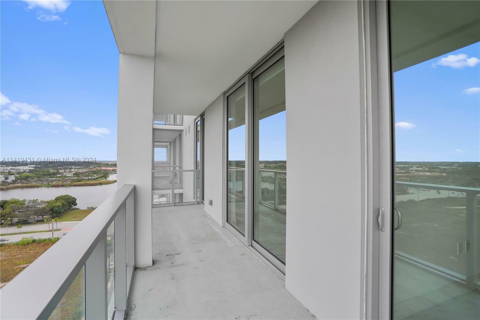 Property Photo:  2000 Metropica Way 1506  FL 33323 