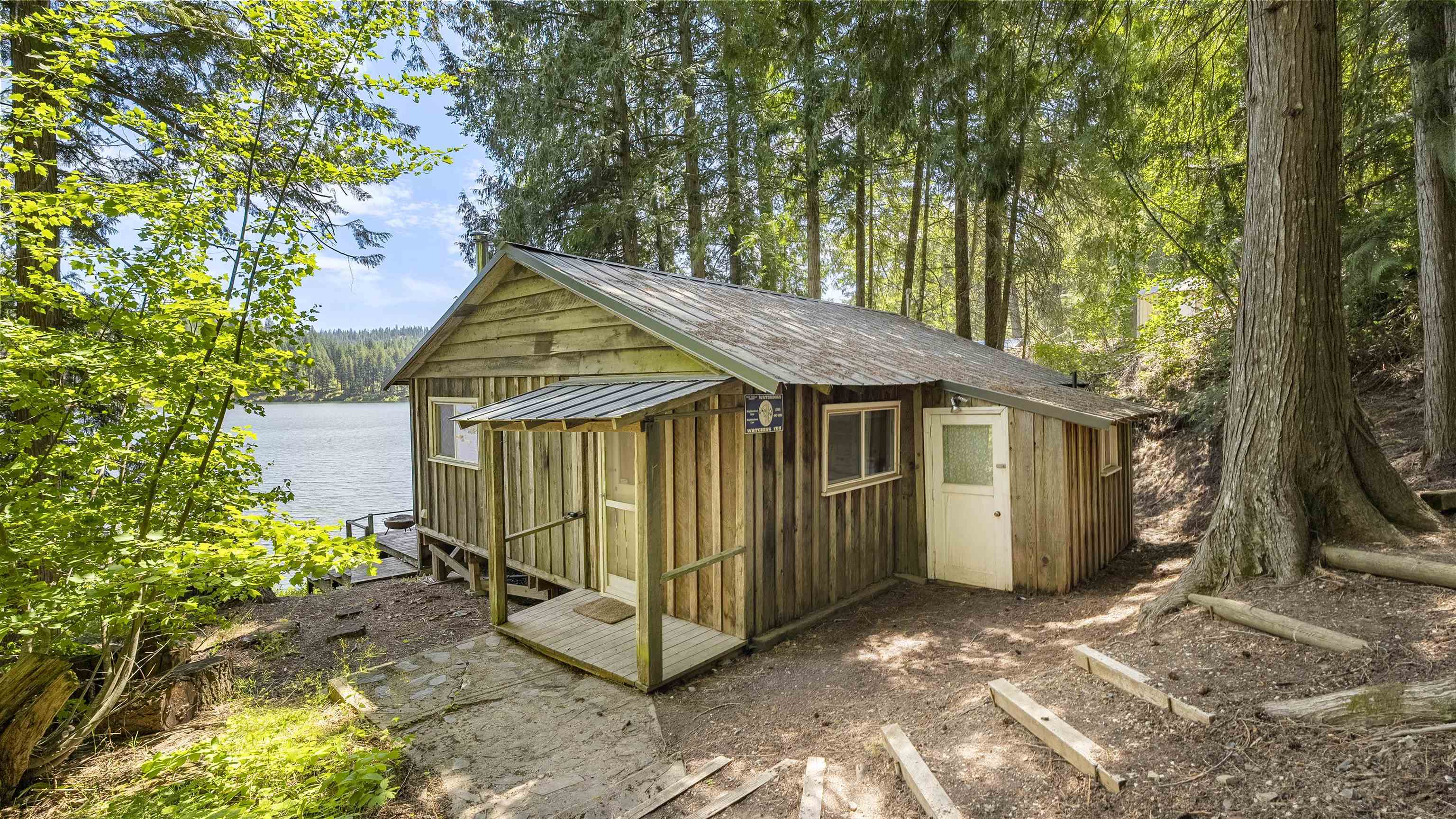 Property Photo:  5274 Horseshoe Lake Rd  WA 99006 