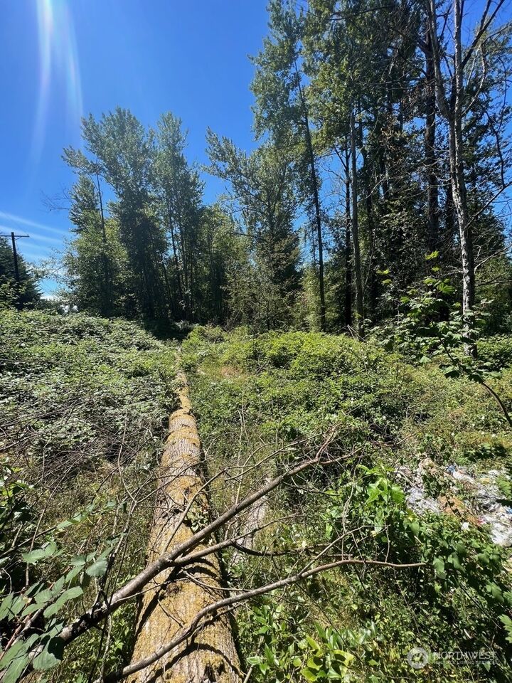 Property Photo:  14000  Center Road  WA 98204 