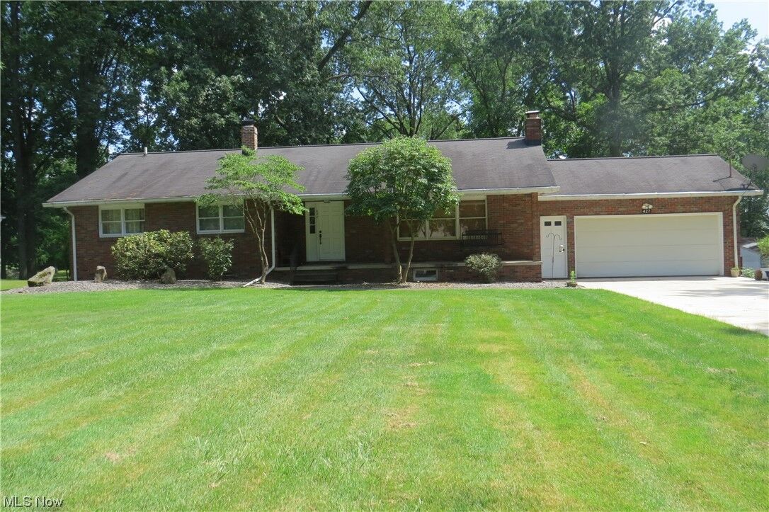 Property Photo:  427 Bonnie Brae Road  OH 44473 