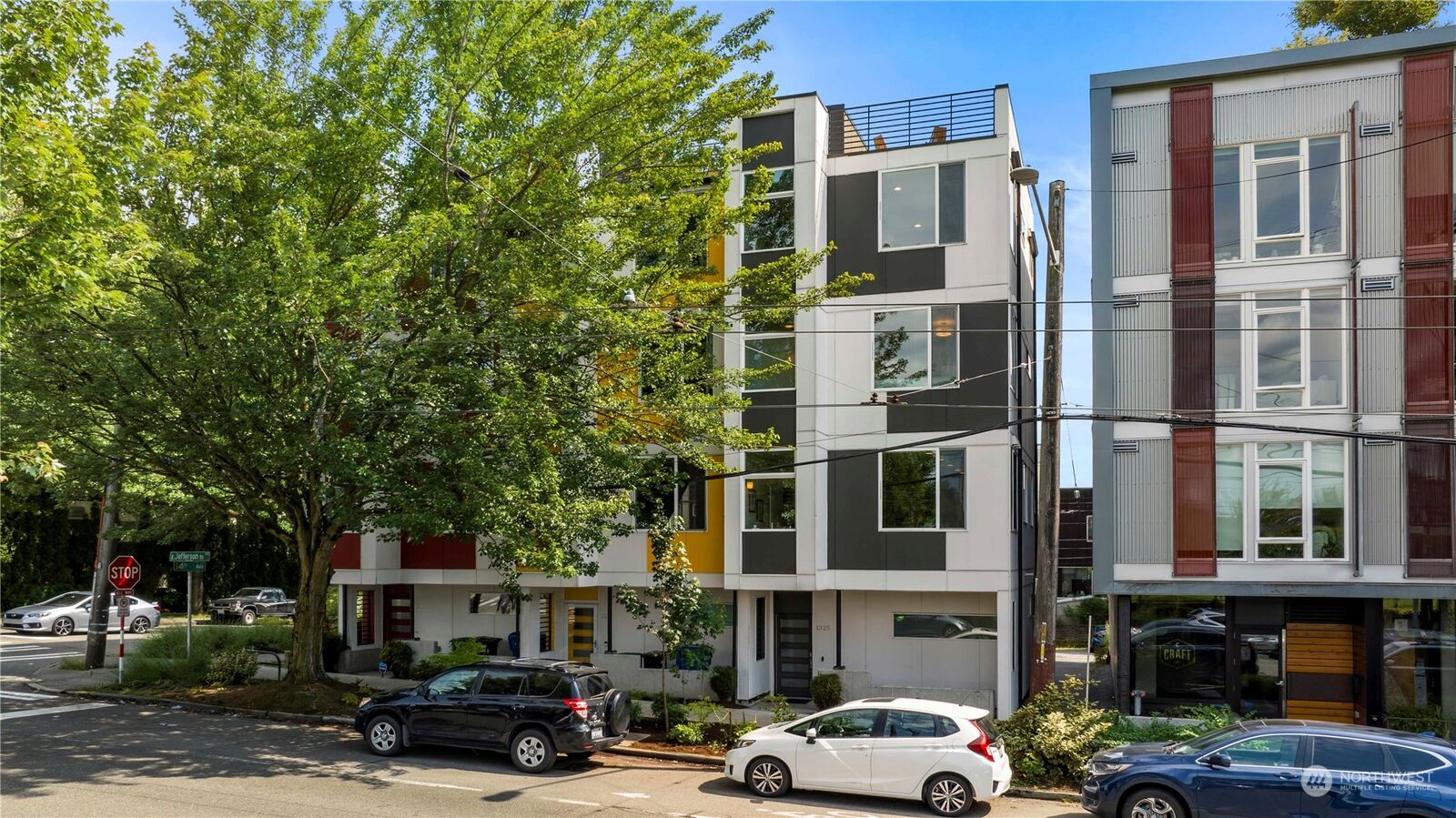 Property Photo:  1325 E Jefferson Street  WA 98122 