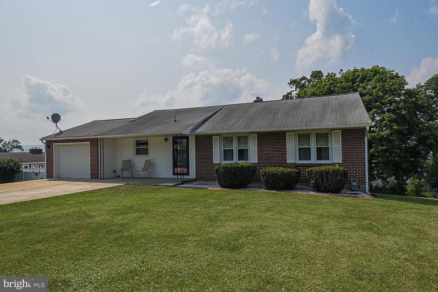 Property Photo:  22515 Minnetonka Avenue SW  MD 21562 