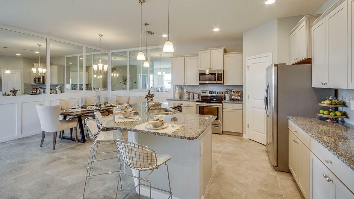 Property Photo: 18228 Cropside Trail FL 34211