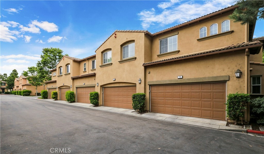 Property Photo: 74 New Season CA 92602