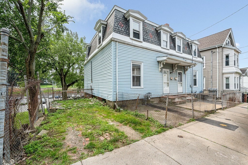 Property Photo:  38 Vernon St  MA 02145 