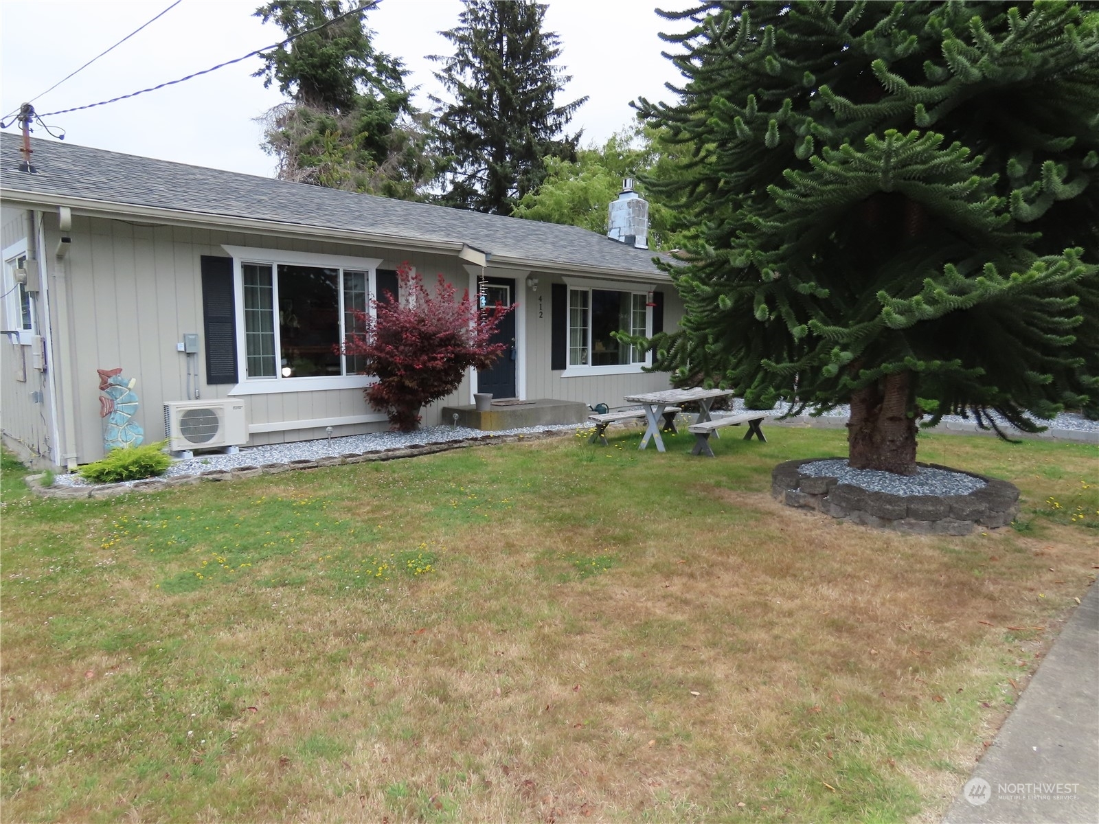 Property Photo:  412 E King Street  WA 98520 