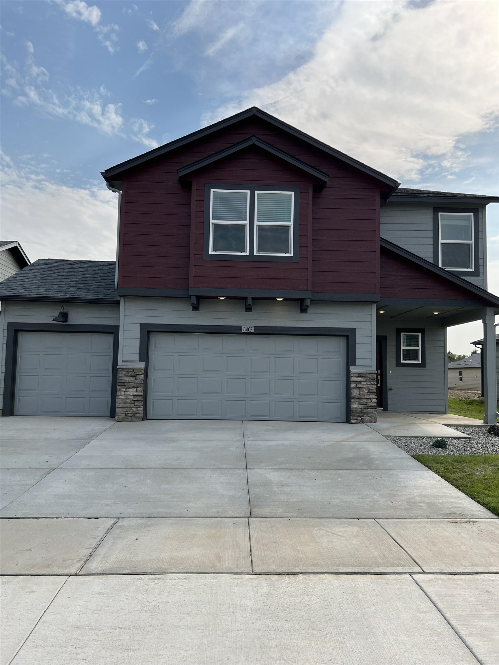 Property Photo: 8407 W Red Ave WA 99004