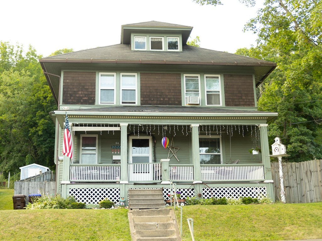Property Photo: 218 Brook Street PA 16354
