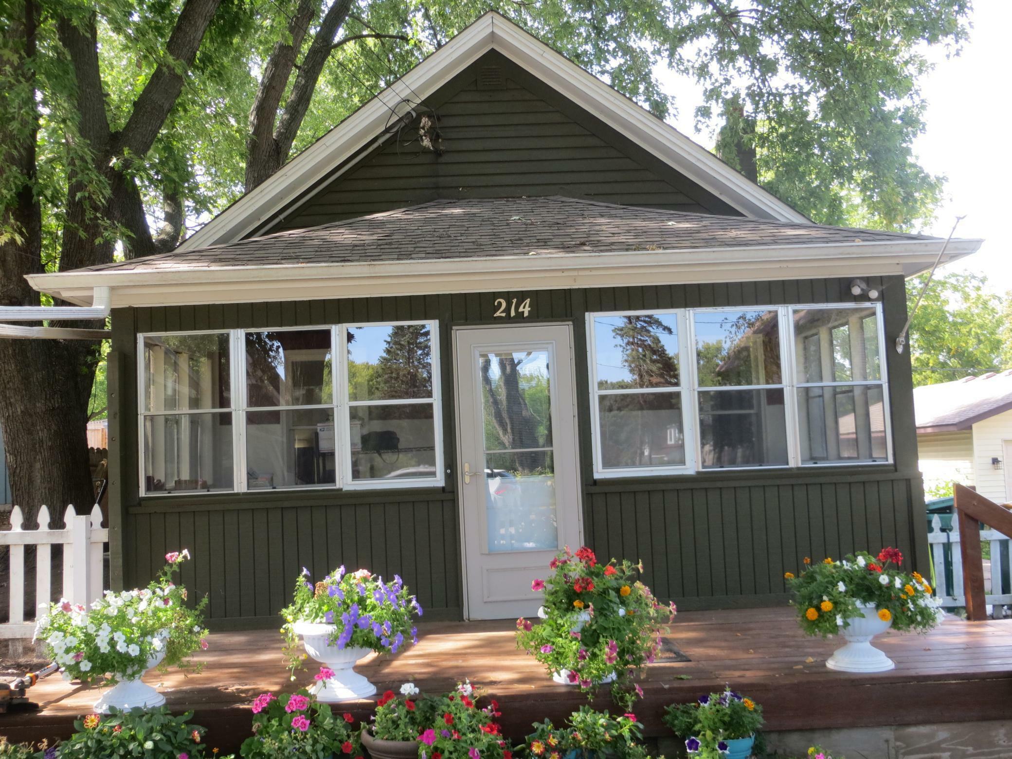 Property Photo:  214 Greeley Street N  MN 55082 