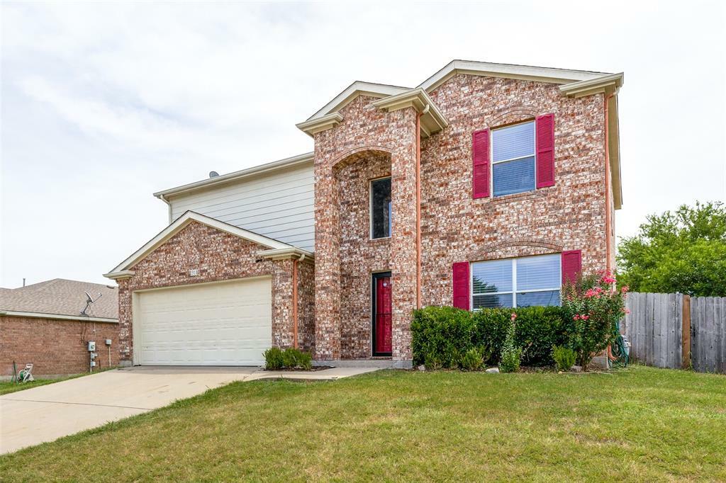 Property Photo:  1318 Gilday Drive  TX 76002 