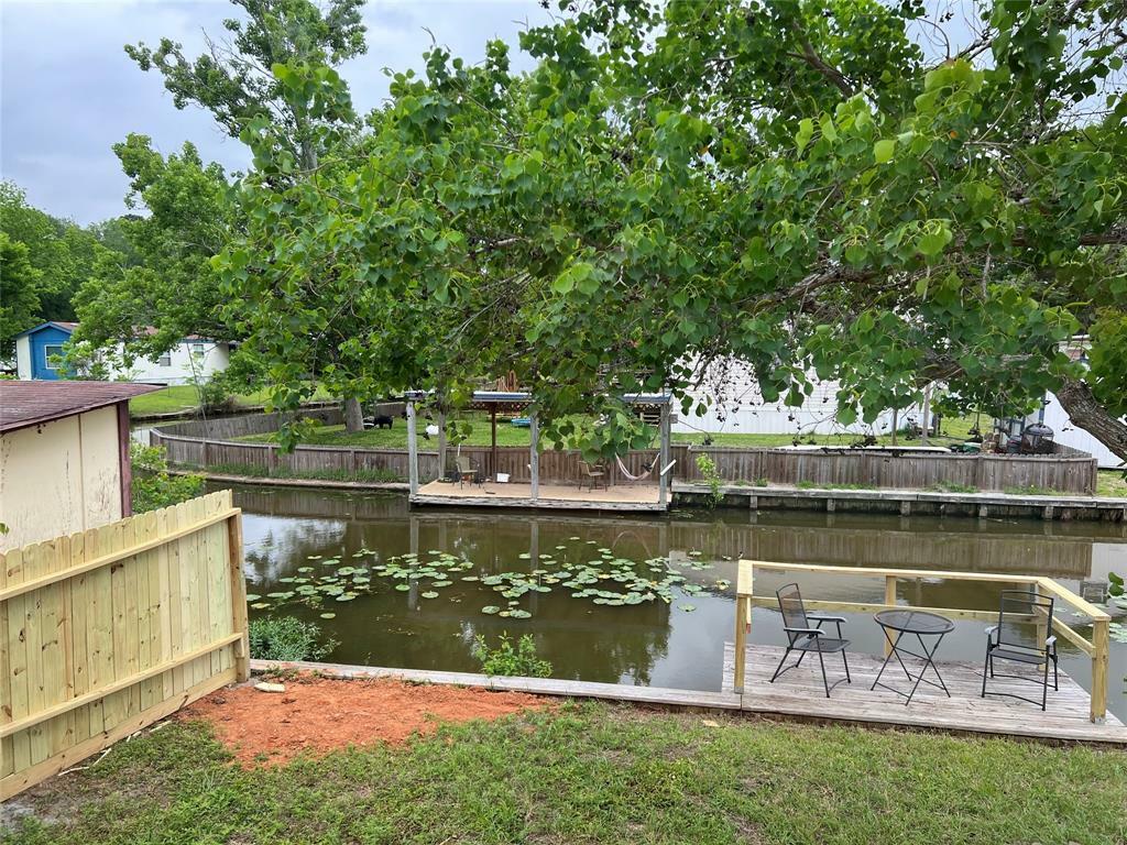 Property Photo: 8870 Water Oak TX 77318