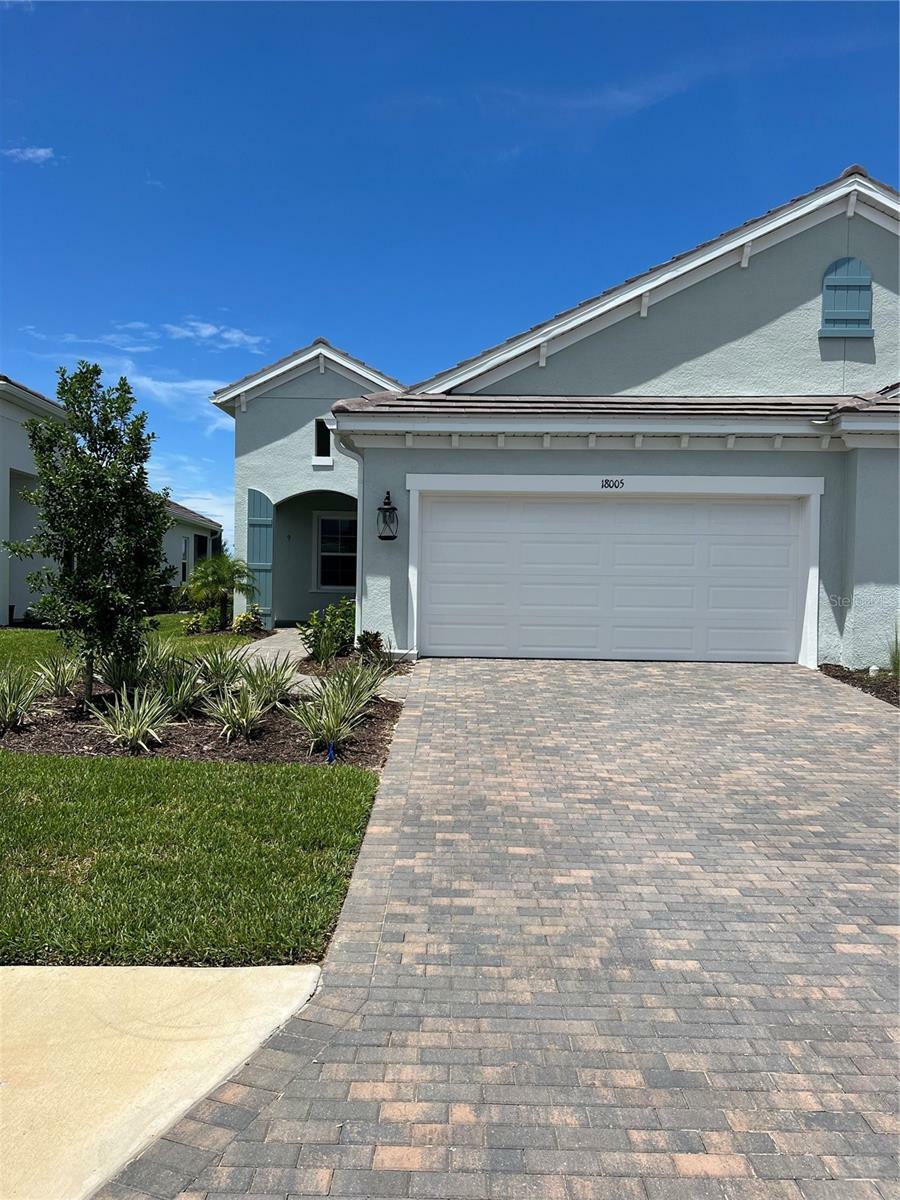 Property Photo:  18005 Franklin Park Court  FL 34293 