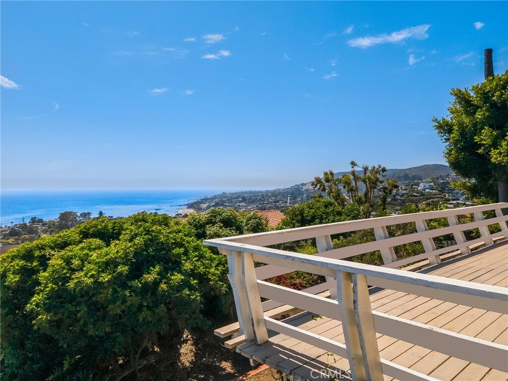 Property Photo:  750 Coast View Drive  CA 92651 