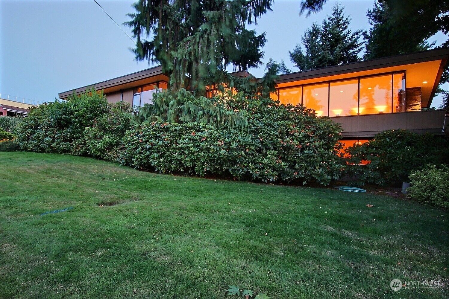 Property Photo: 801 N 32nd Street WA 98056