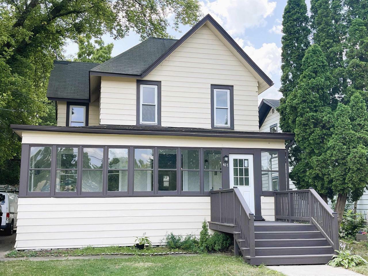 Property Photo:  417 West Racine Street  WI 53548 