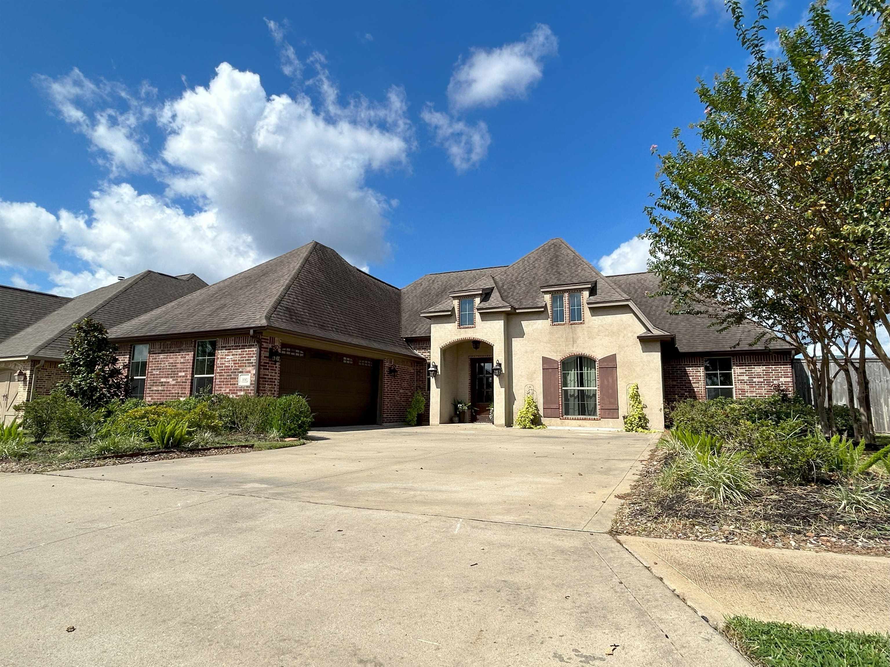 Property Photo:  330 Chaple Creek Dr.  TX 77657 