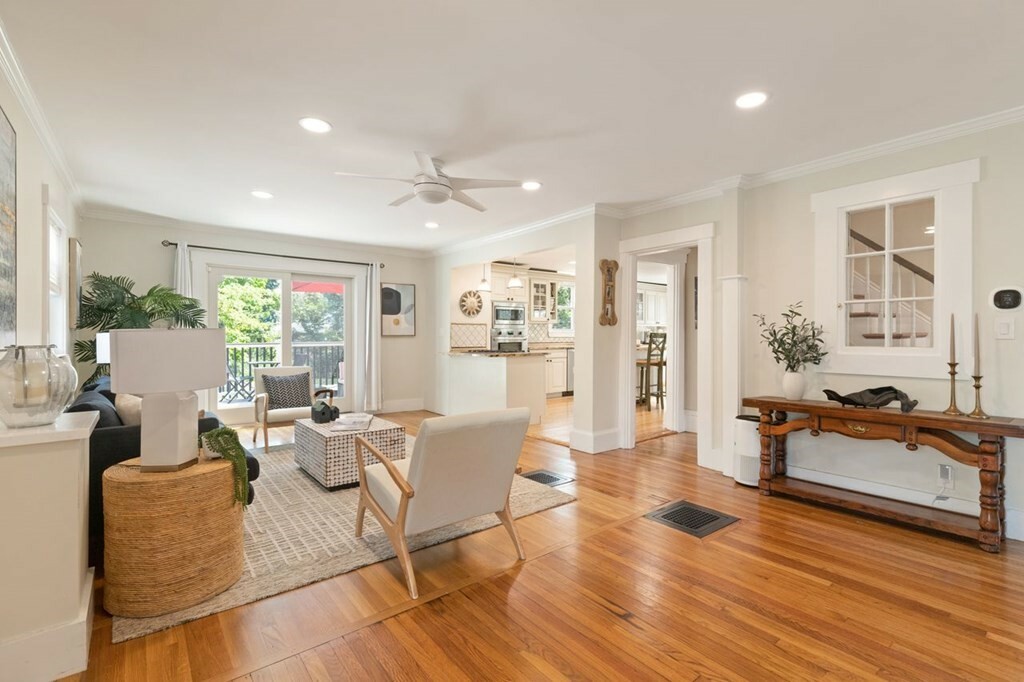 Property Photo: 288 Albion St MA 01880