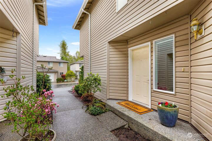 Property Photo:  1327 Whatcom Street  WA 98229 