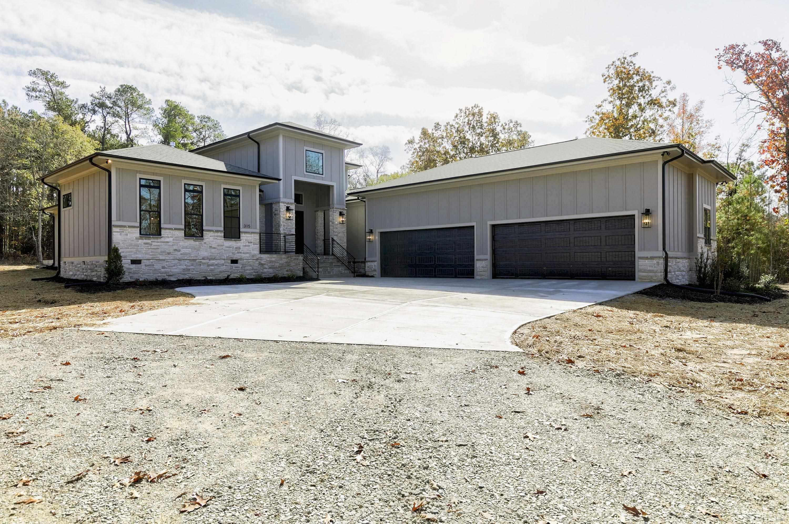 Property Photo: 315 Willow Oak Court NC 28326