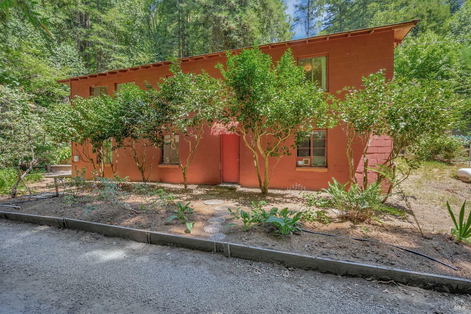 Property Photo:  2120 Green Hill Road  CA 95472 