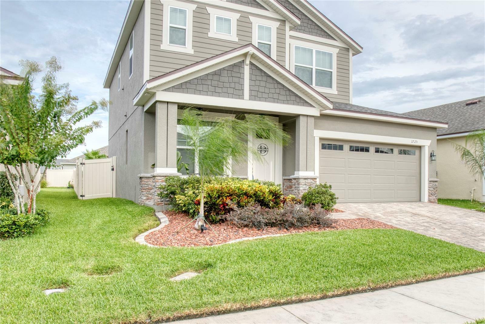 Property Photo: 1725 Felicity Lane FL 34744