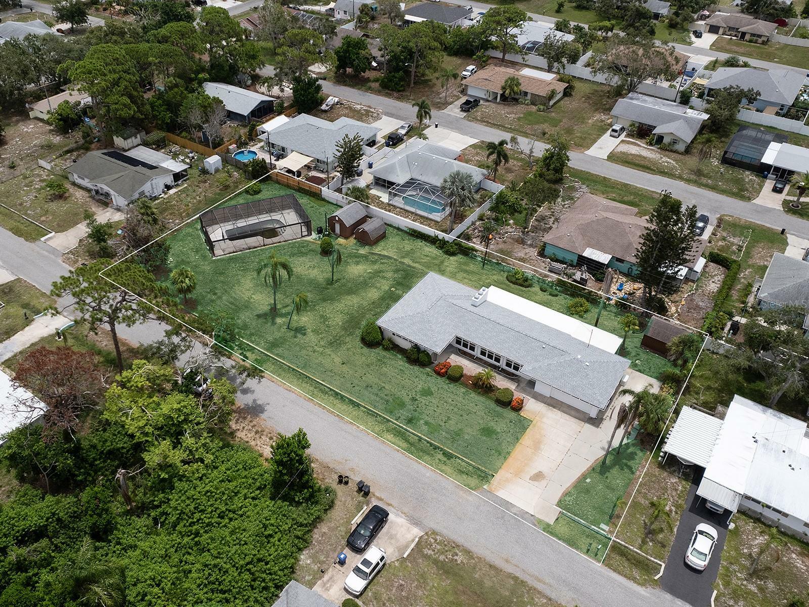 Property Photo:  1165 Porpoise Road  FL 34293 