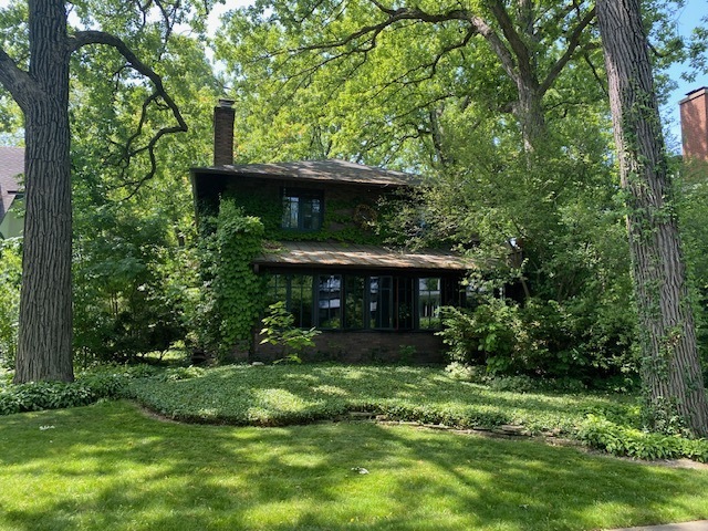 Property Photo:  711 Forest Avenue  IL 60091 