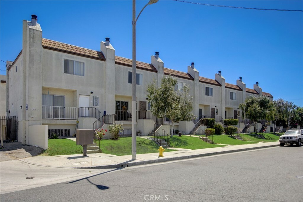 Property Photo:  3134 W 145th Street 2  CA 90249 