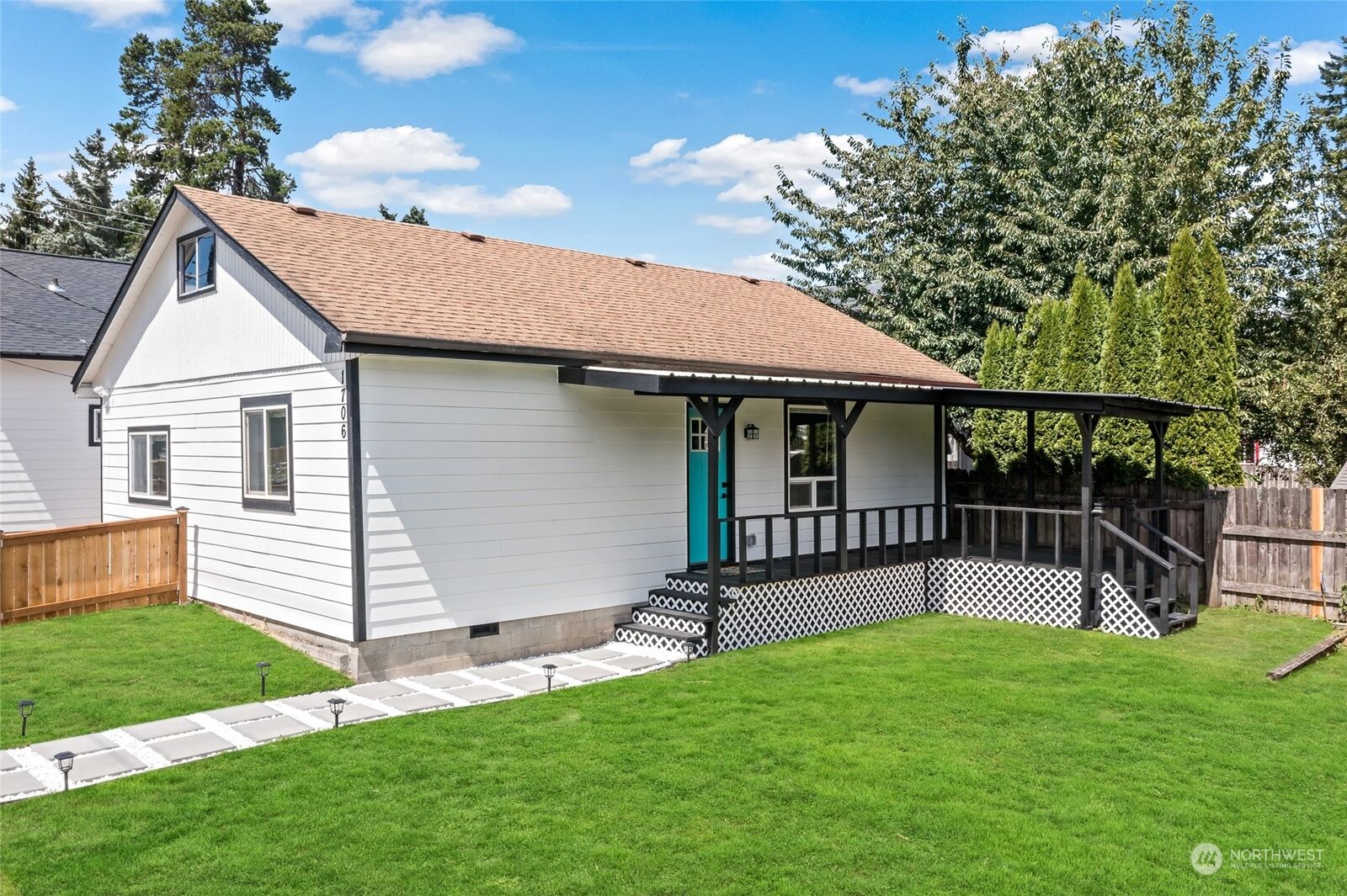 Property Photo:  1706  Madison Avenue NW B  WA 98502 