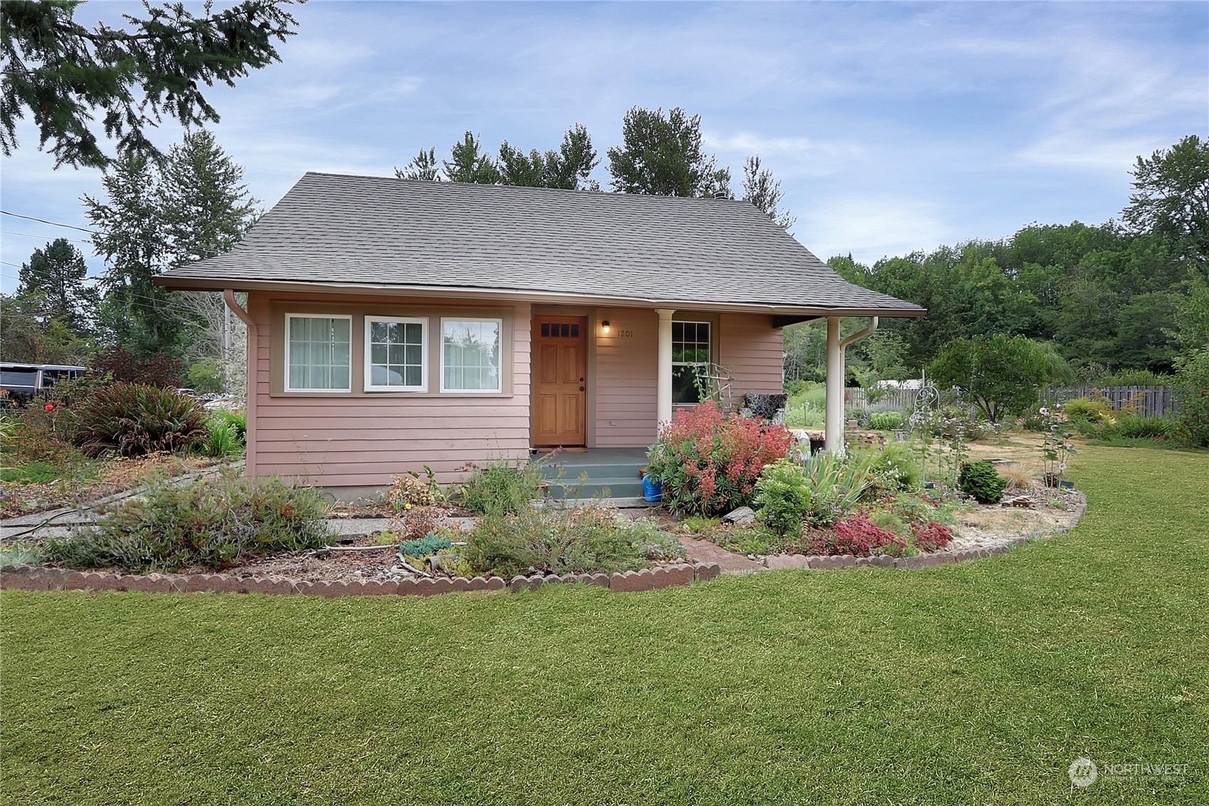 Property Photo: 1201 95th Street E WA 98445