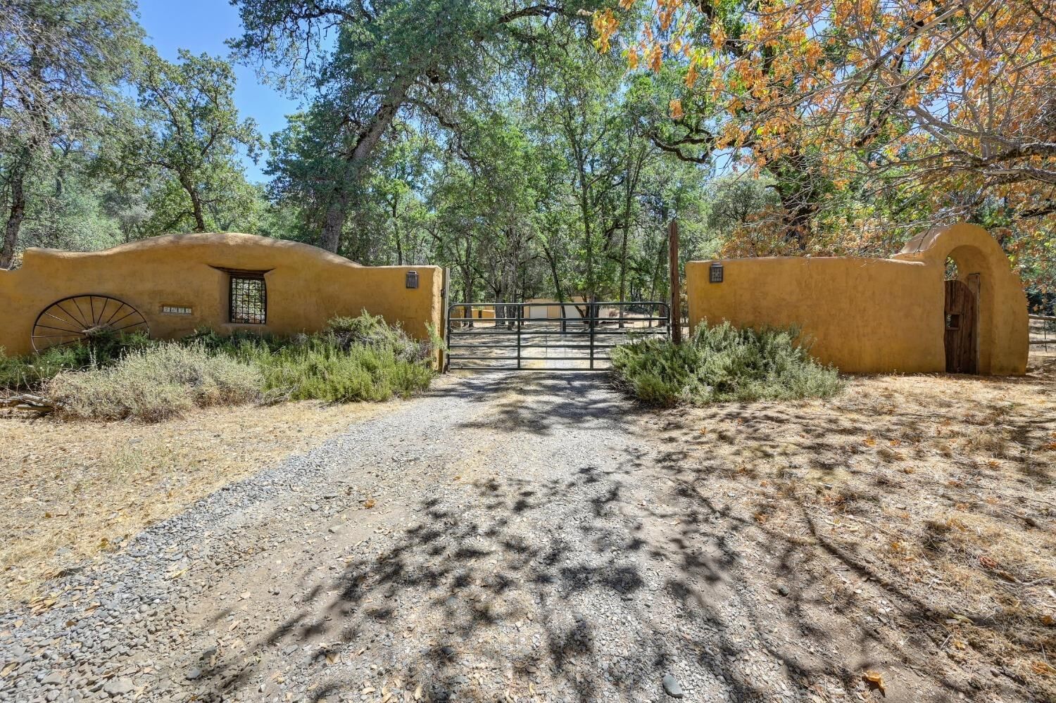 Property Photo: 2685 Ravine Road CA 95684