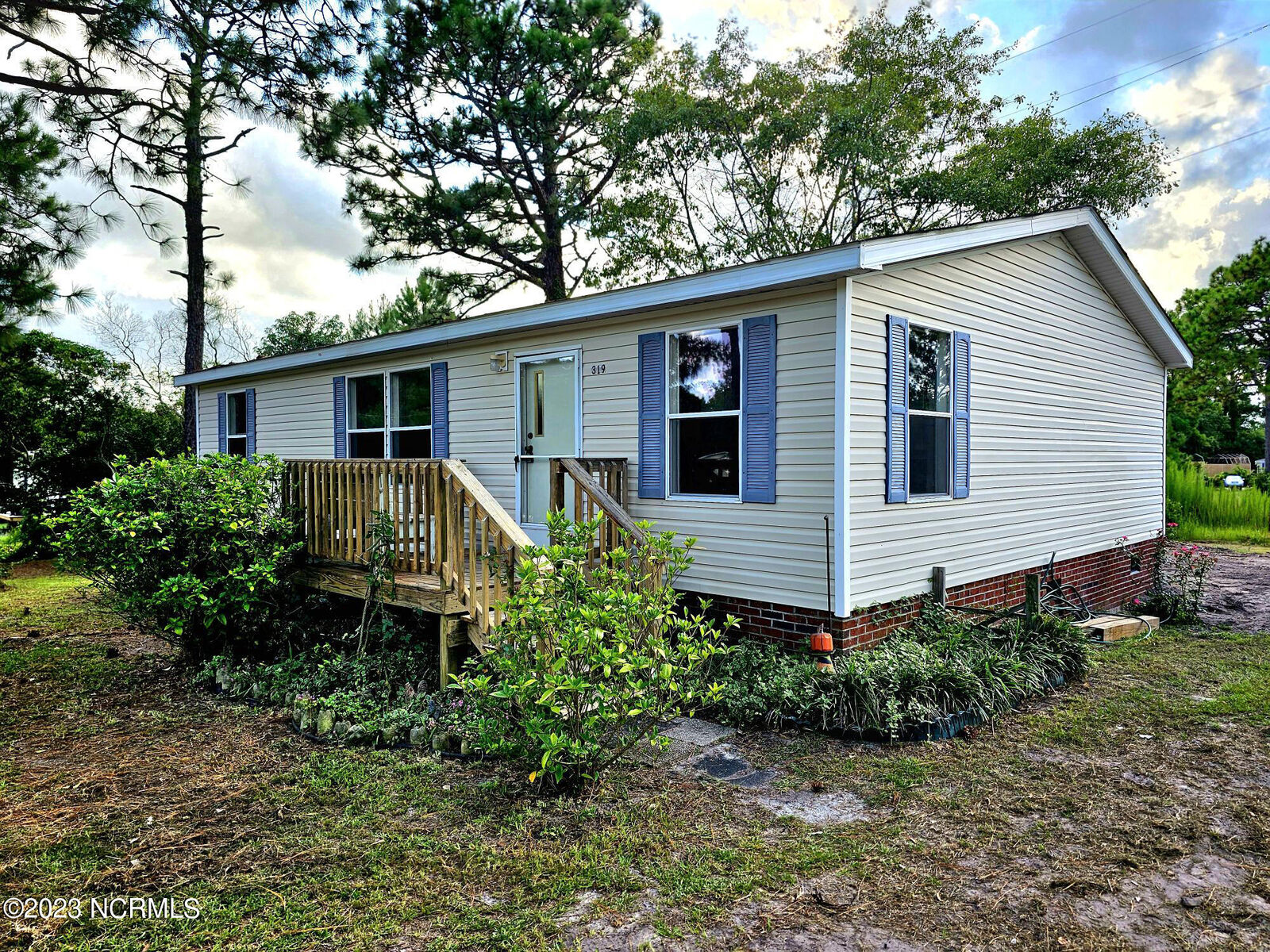 Property Photo:  319 Holden Road  NC 28445 