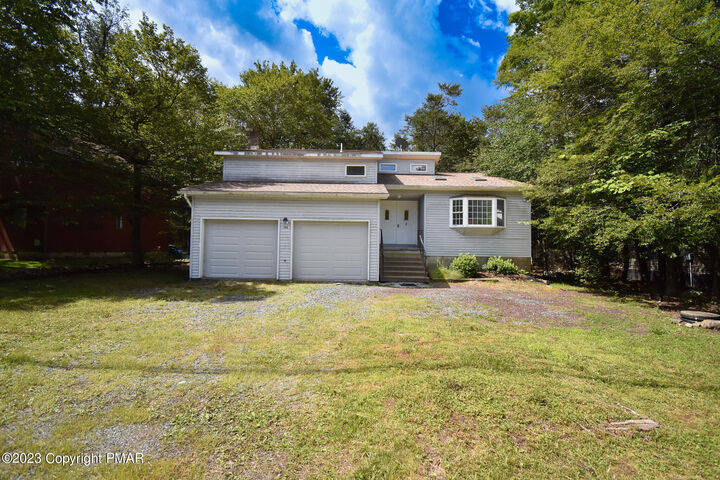 9064 Idlewild Drive  Tobyhanna PA 18466 photo