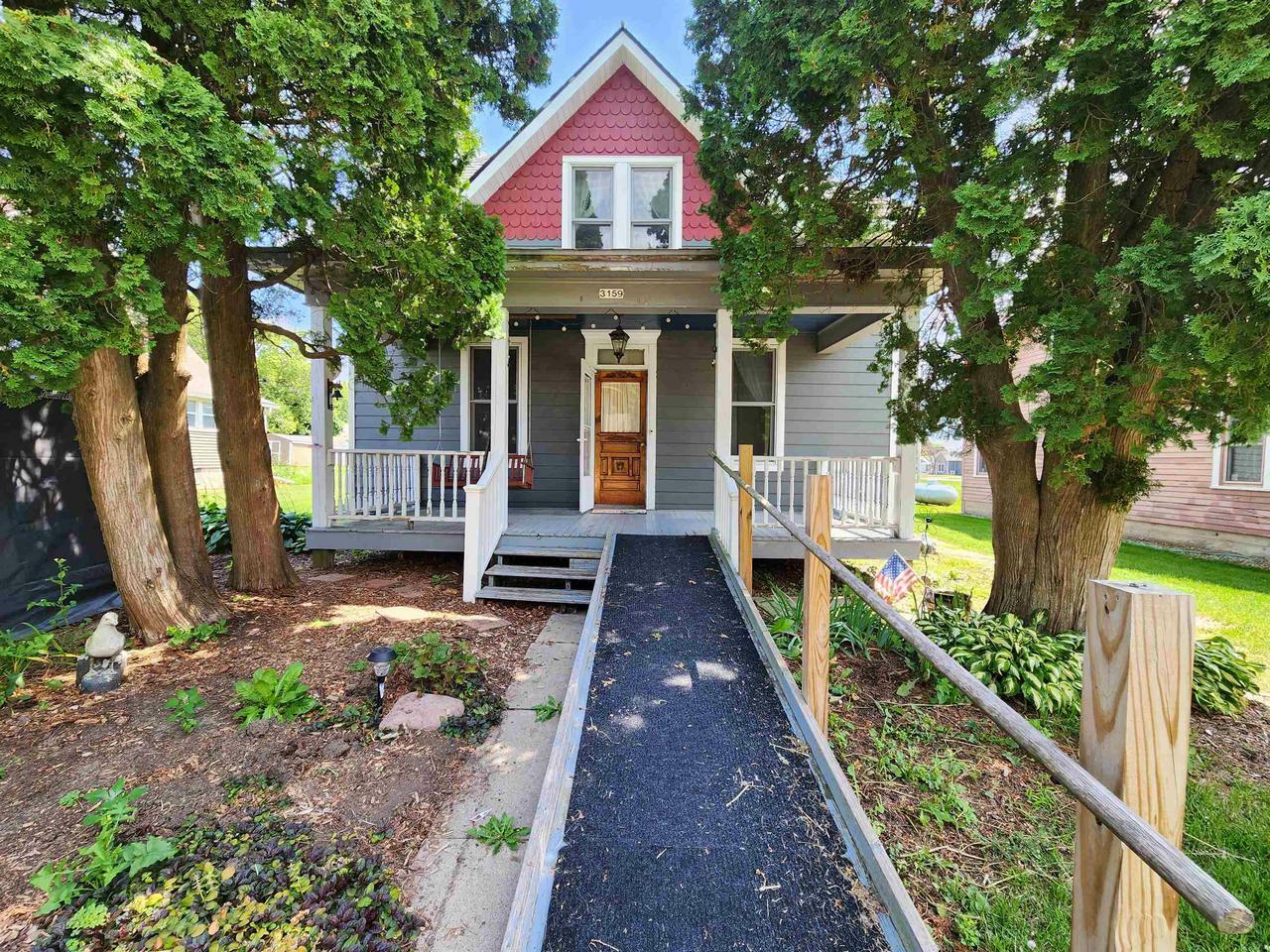 Property Photo:  3159 North Main Street  WI 53535 