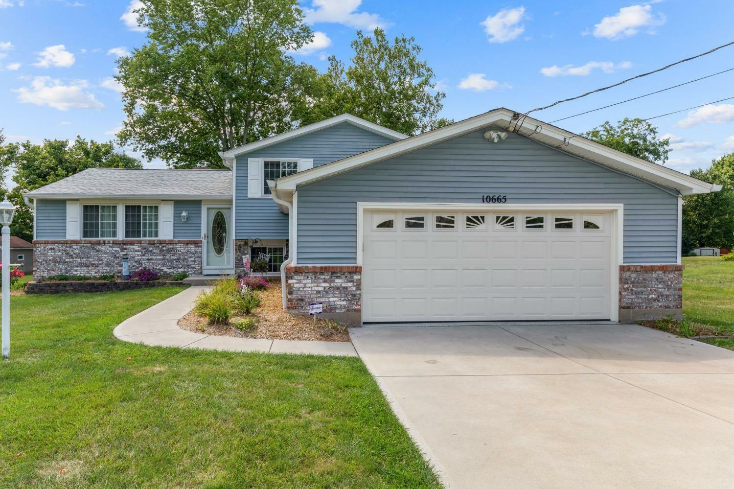 Property Photo: 10665 Mill Rd OH 45240
