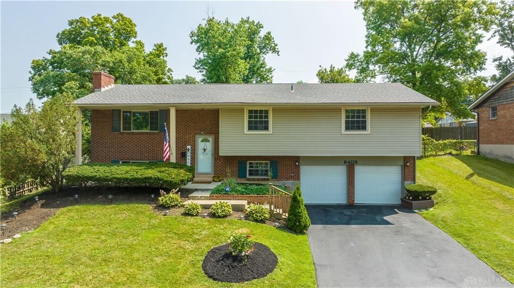 Property Photo: 6408 Clematis Drive OH 45449