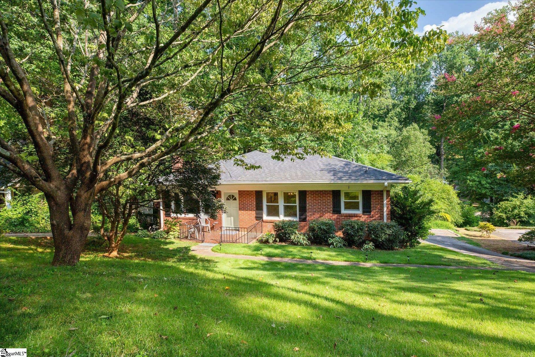 Property Photo:  212 Dellwood Drive  SC 29609 