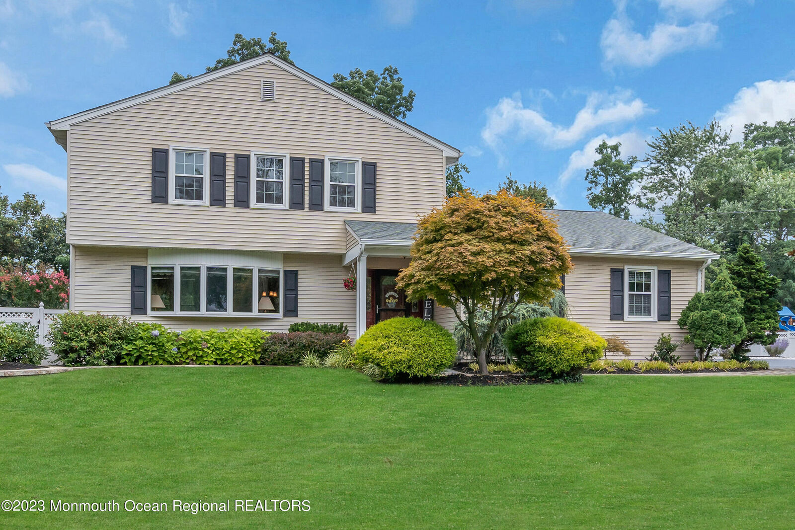 Property Photo:  18 Heather Lane  NJ 07748 