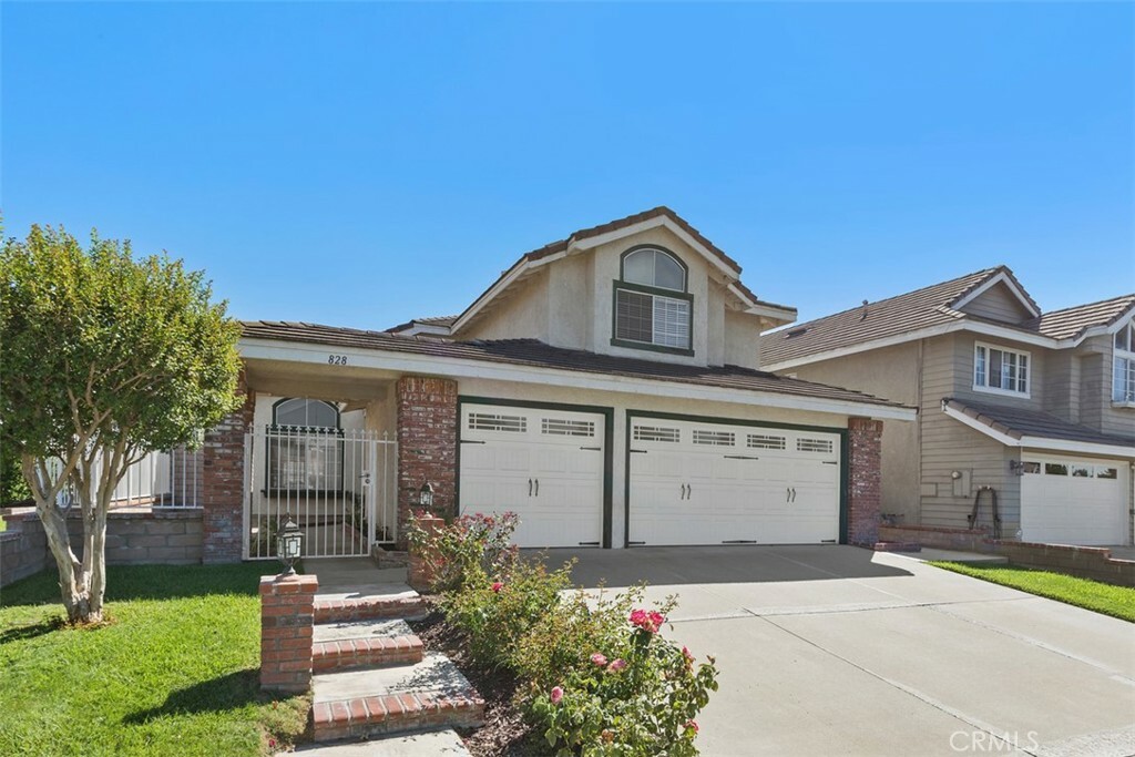 Property Photo:  828 Highland View Drive  CA 92882 