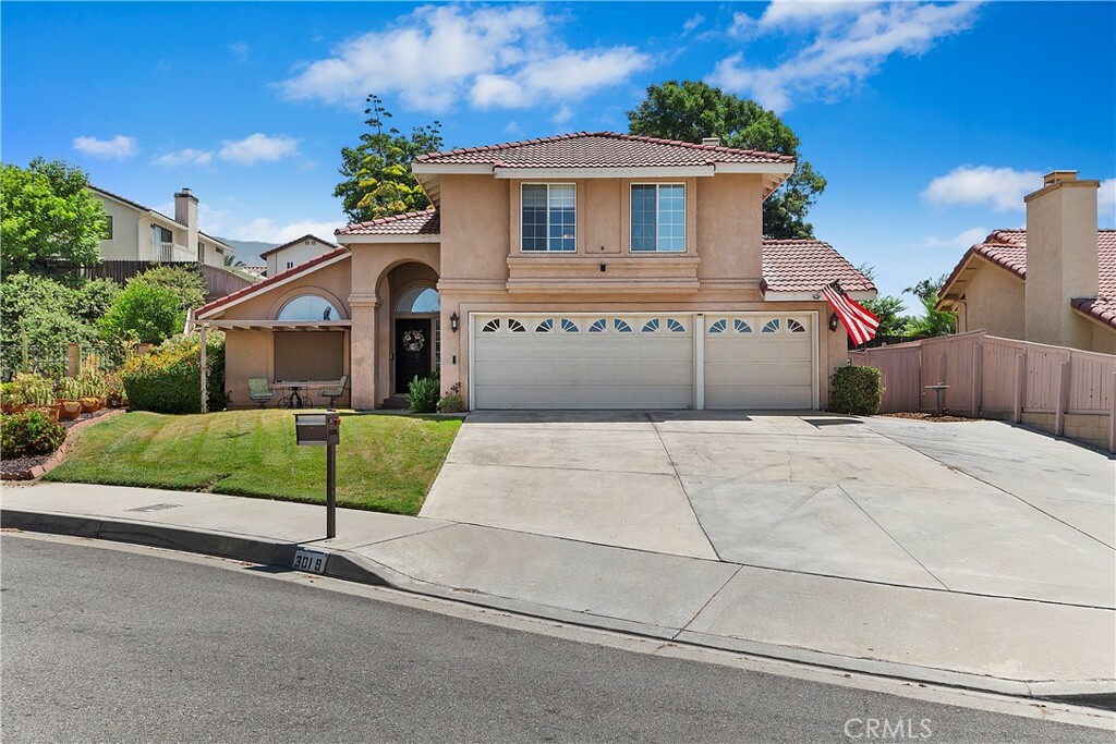 Property Photo: 3019 Roadrunner Court CA 92346