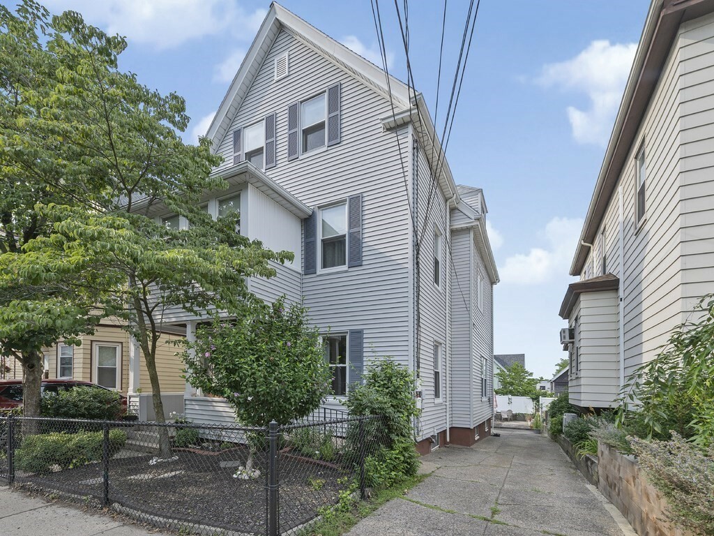 Property Photo:  79 Hudson Street  MA 02143 