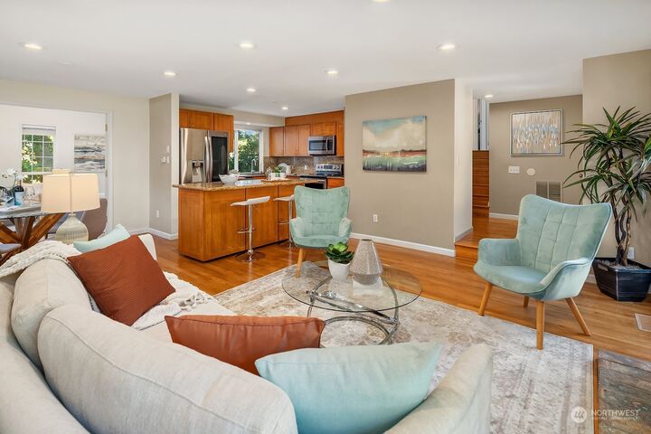 Property Photo: 14249 112th Place NE WA 98034