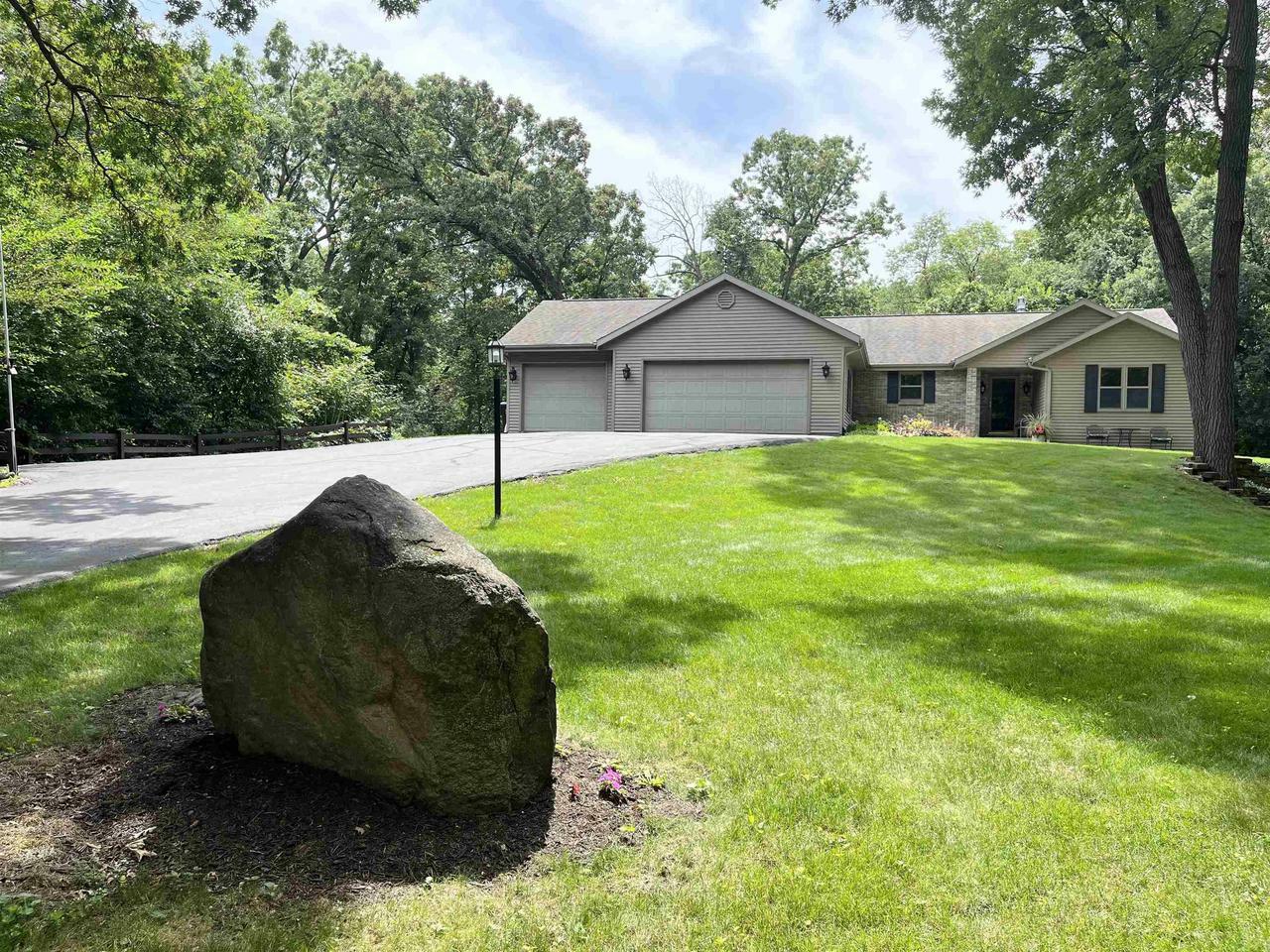 Property Photo:  2015 West Glenmoor Lane  WI 53545 