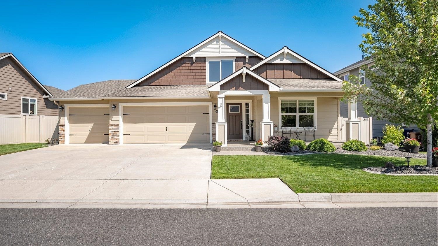 Property Photo: 6919 S Granite Hills St WA 99224