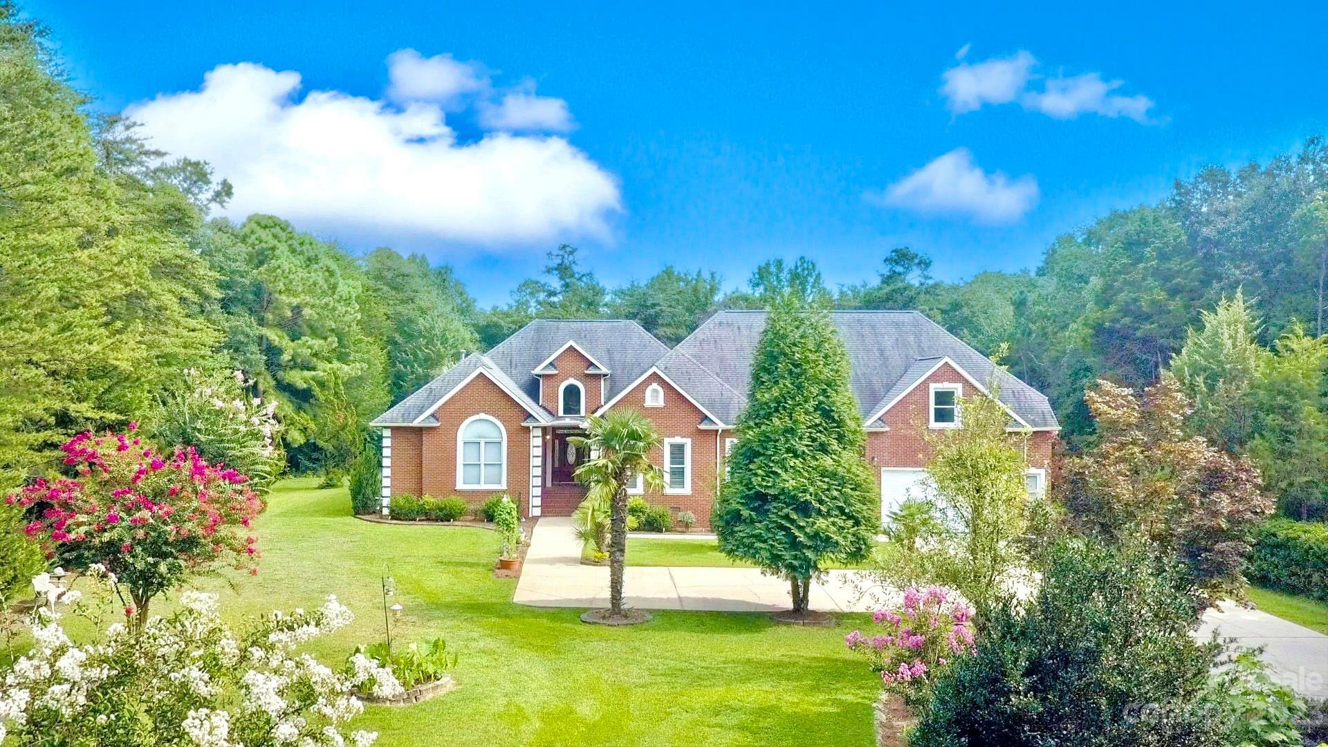 Property Photo:  17001 Youngblood Road  NC 28278 