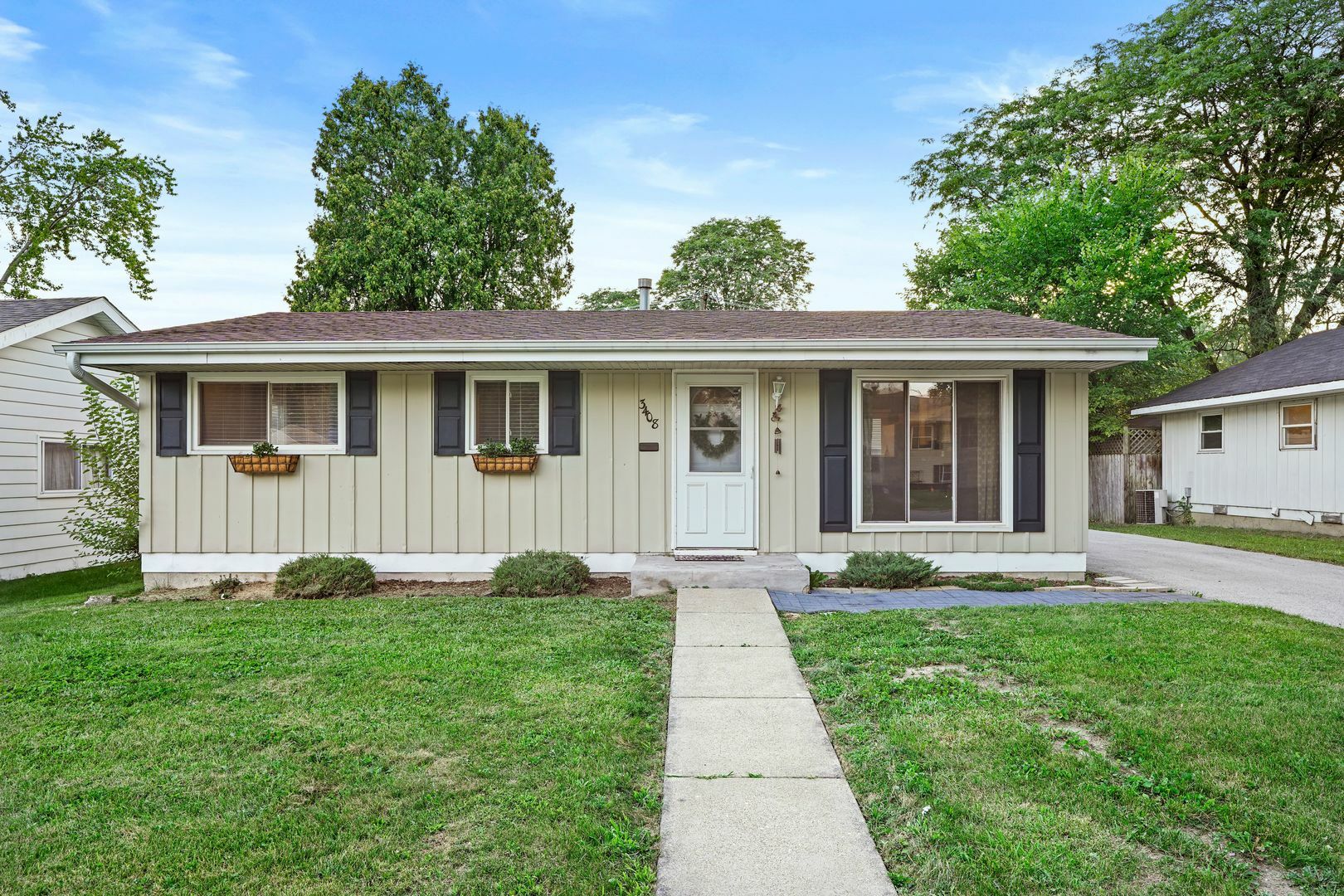 Property Photo: 3408 Sally Drive IL 60475