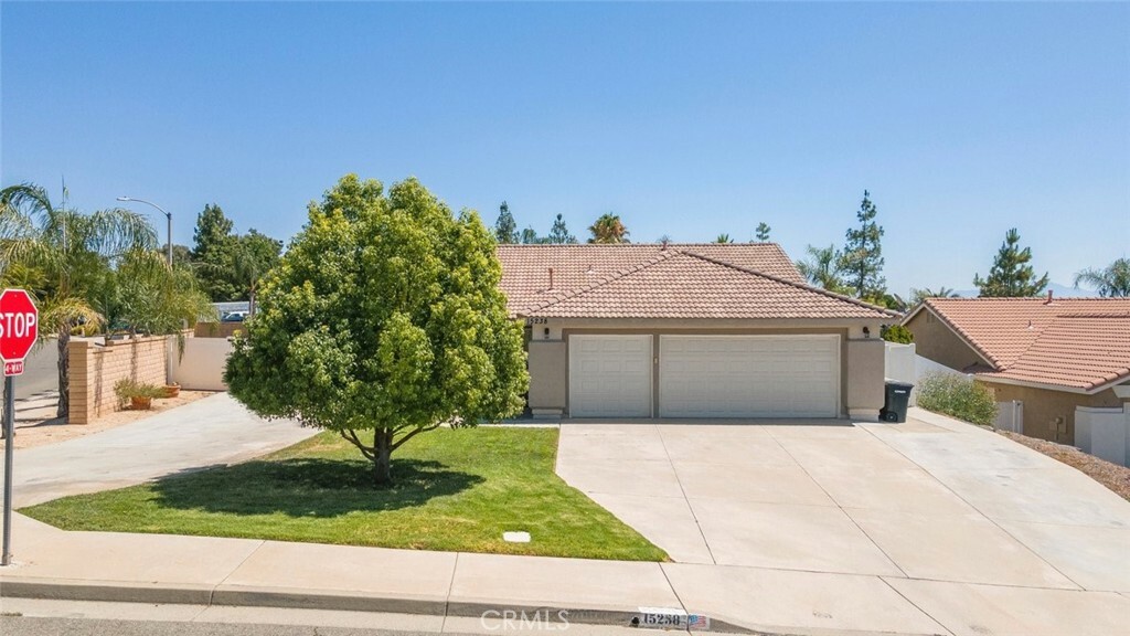 Property Photo:  15238 Lake Breeze Circle  CA 92530 