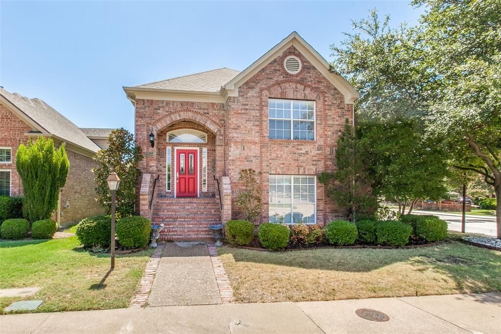 Property Photo: 18504 Shelton Way TX 75252