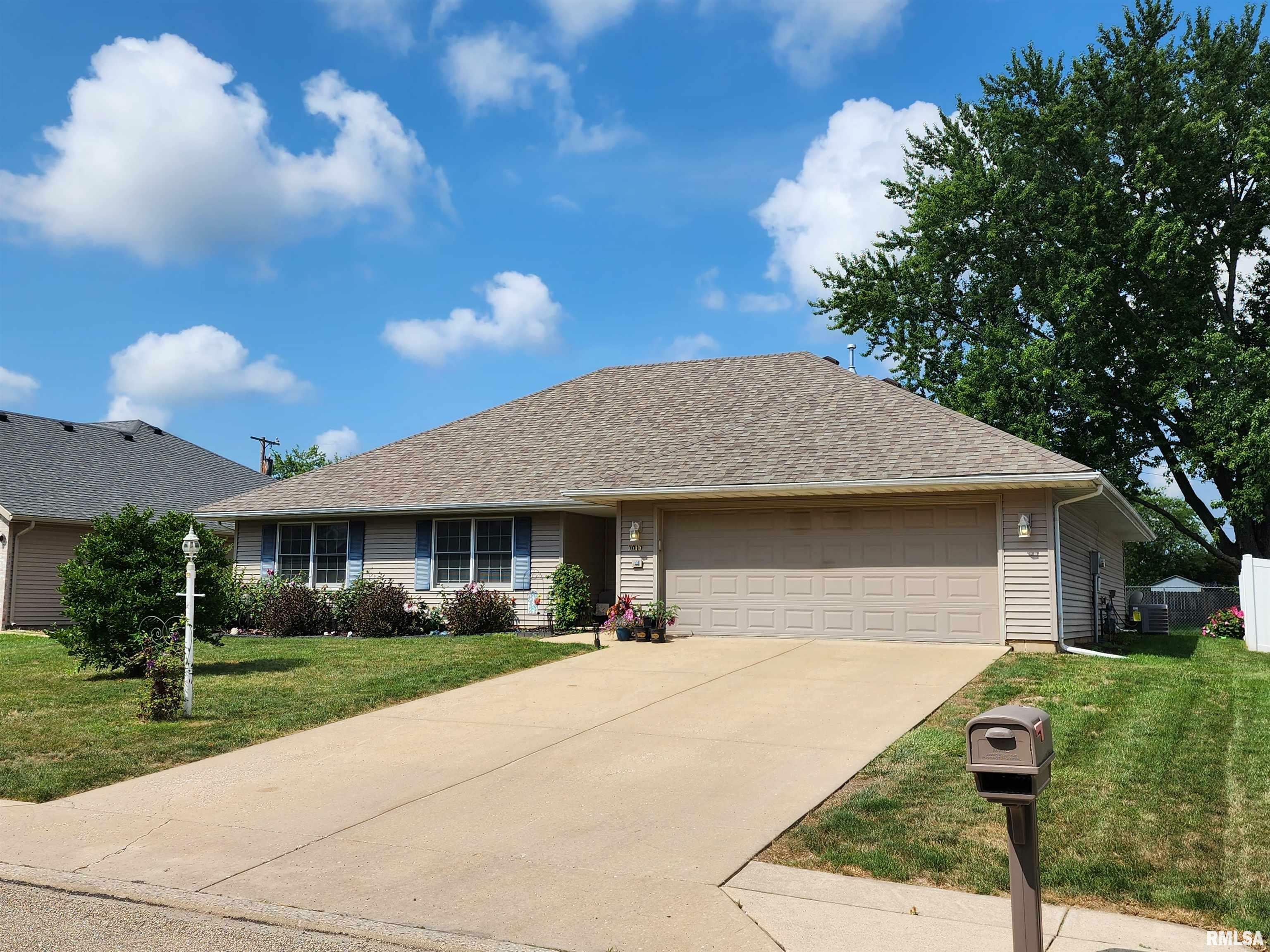 Property Photo:  1011 S Johanson Road  IL 61607 